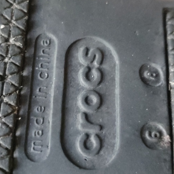 Water Proof Crocs - Picture 8 of 8